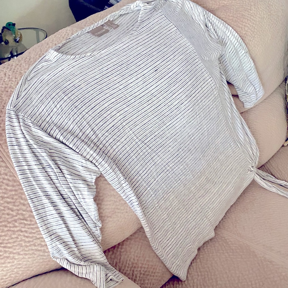 Chico’s long-sleeved T-shirt